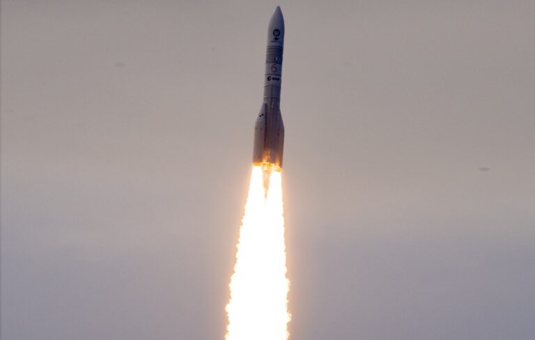 Ο-Ευρωπαϊκός-Οργανισμός-Διαστήματος-εκτόξευσε-το-νέο-πύραυλο-βαρέων-μεταφορών-«ariane-6»-–-Δείτε-βίντεο